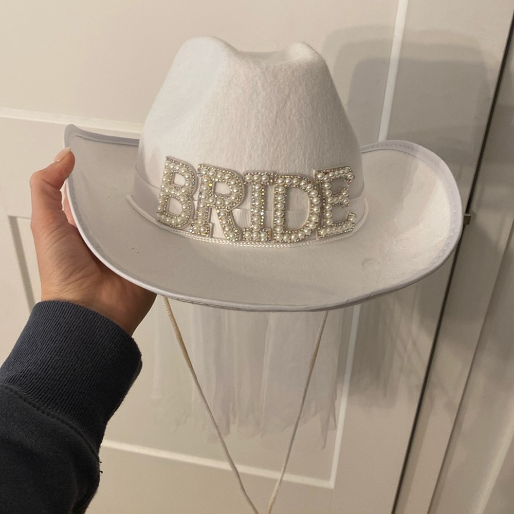 Bride cowgirl hat